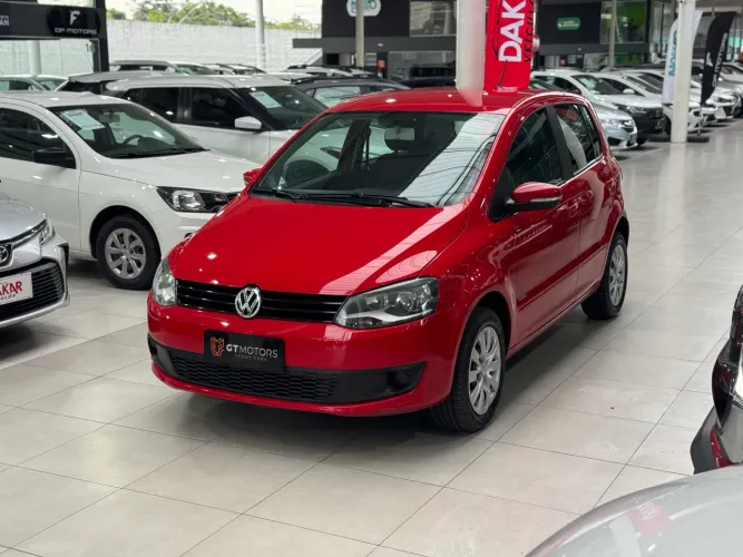 Volkswagen Fox 1.6 MI Total Flex 8V 5P 2013