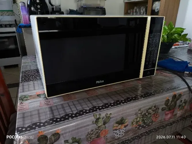 Micro-ondas Philco 30L PMS32P 127V (Defeito no Magnetron / Liga tudo)