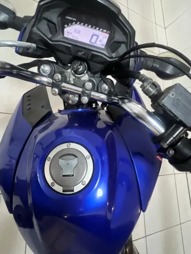 Em dias abaixo da fipe, só detalhe de carenagem!!