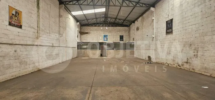 Galpão para aluguel, 3 vagas, ALTO UMUARAMA - UBERLANDIA/MG