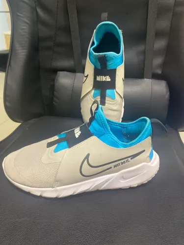 Tênis Nike nº 36 R$ 100 reais