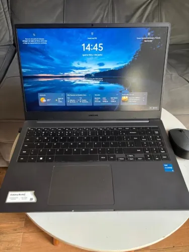Samsung Galaxy Book4 - Intel Core i5-1335U, 8GB RAM, SSD 512GB, tela 15,6? Full HD.