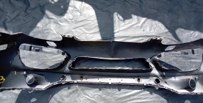 Parachoque Dianteiro Porsche Cayenne 2011/2014 com detalhe