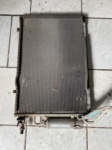 Condensador ford ka 1.0 3 cilindros