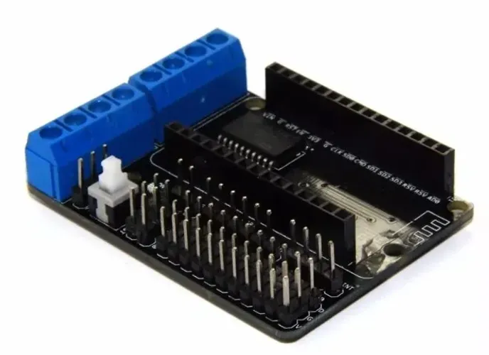 Shield Driver L293d Pra Nodemcu Wifi Esp8266 Esp12e Cp2102  Arduino Automação COD-AM168  