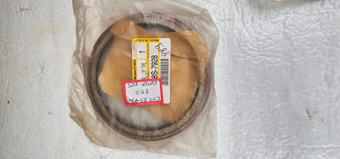 Trator esteira caterpillar D6 D7 D8 D9 retentor novo original 8S7928