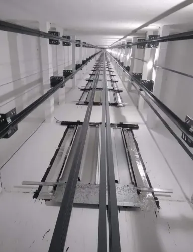 Montagem e manutenção de elevadores 