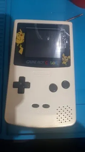 Game Boy color edição pikachu 