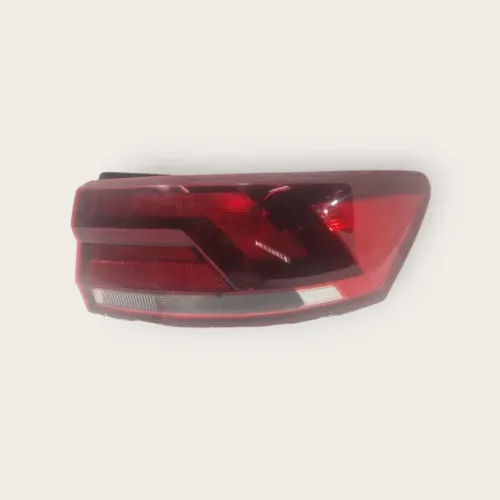 Lanterna Vw virtus Direita