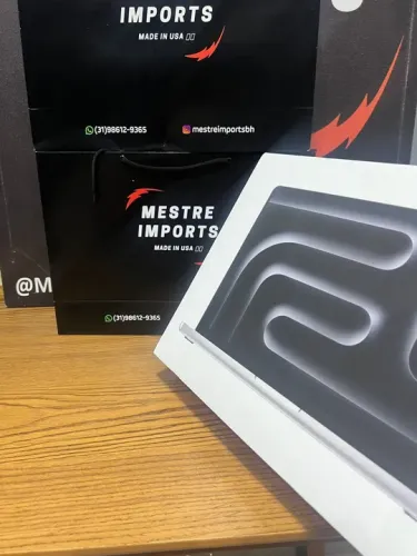 MACBOOK PRO M5 16  DE RAM 512 SSD 14POL NOVO LACRADO ENTREGA GRÁTIS EM BH 
