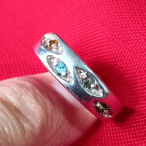 Anel de Prata Polida com Pedras Coloridas