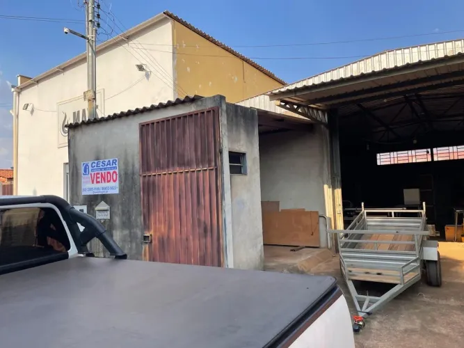 Galpão 180m - Lote 200 metros - Orlando de Morais