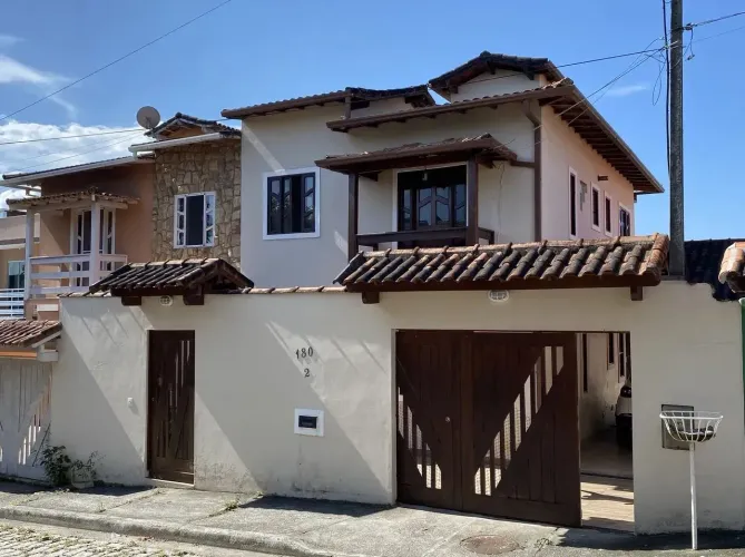 Casa para venda com 192 metros quadrados com 3 quartos