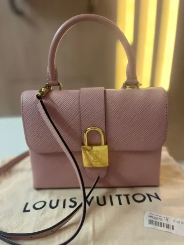 Louis Vuitton Locky BB Epi Rose Ballerine ?