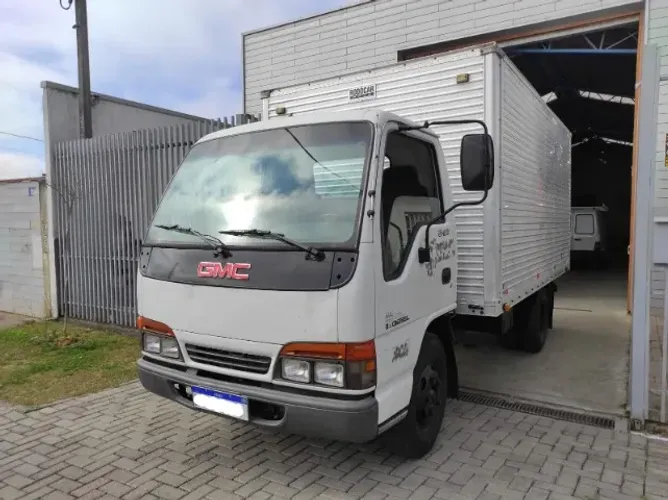 Caminhão GMC 5.90 ano 1999. Excelente estado de conservação.