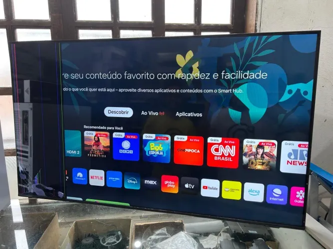 Smart TV danificada Tv Samsung 50 polegadas Modelo 50UNCU8000G