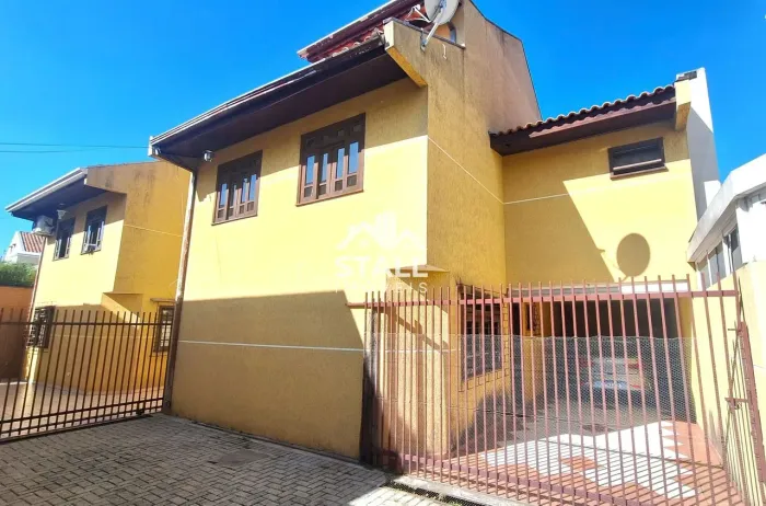Sobrado à venda no bairro Jardim das Américas - Curitiba/PR