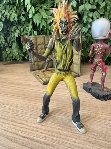 Boneco EDDIE Iron Maiden Action Figure