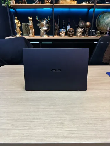 Notebook asus expertbook novo | aceito troca e parcelo