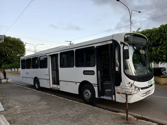 Onibus vw 17230 ano 2009