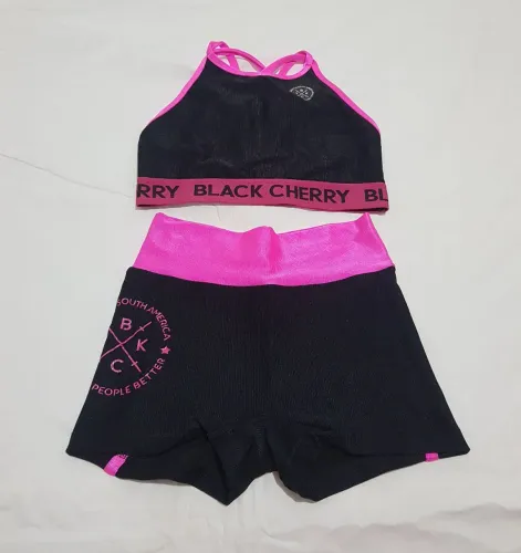 Conjunto Fitness Black Cherry Tamanho M