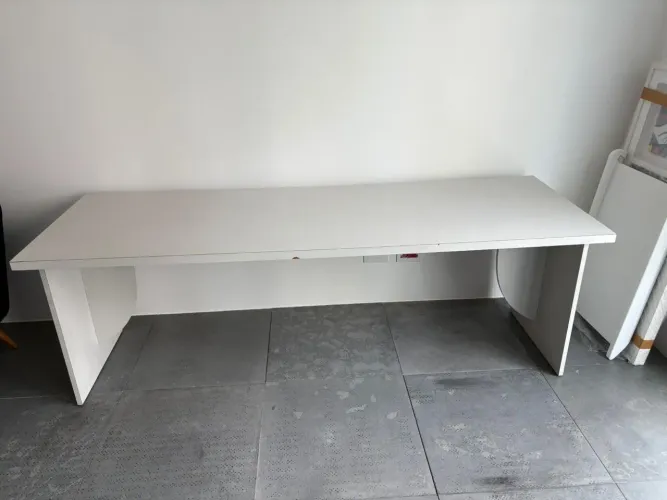 Mesa de Escritório Branca Elegante