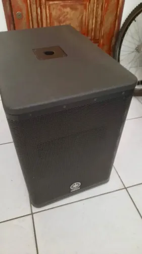 Subwoofer Yamaha DXS 12" 950w (pico)