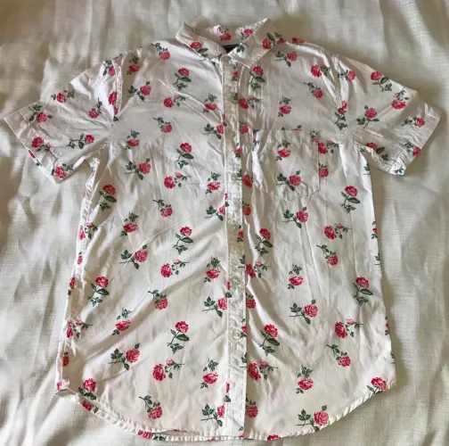blusa botao forever 21