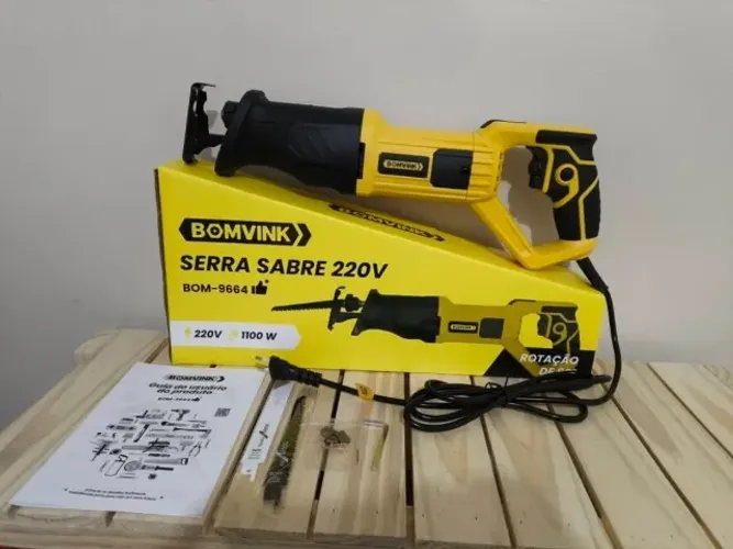 Serra Elétrica Sabre 1100W com Lâminas Inclusas Bomvink Modelo BOM-9664