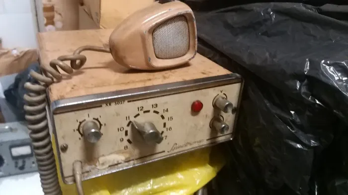 Rádio Transmissor e RECEPTOR a cristal, com microfone! urgente!
