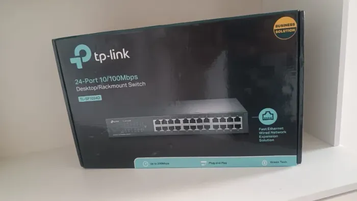 Switch de 24 portas Na caixa