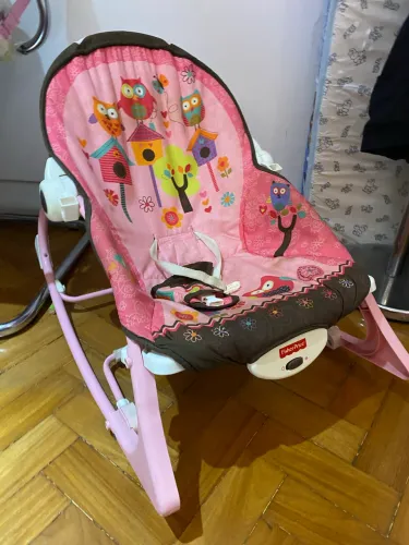 Cadeira de descanso bebê vibratória Fisher-Price rosa