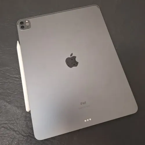 iPad Pro 12.9 5ª geração chip M1 256GB usado impecável