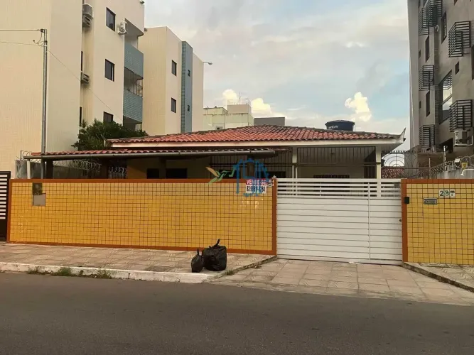 CASA PADRAO/ CASA NOS BANCÁRIOS/ CASA COM 3 QUARTOS/ CASA BEIRA MAR/ CASA EM JOAO PESSOA