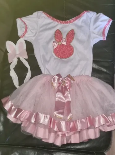 Fantasia Luxo Coelha  Body + Saia Tutu