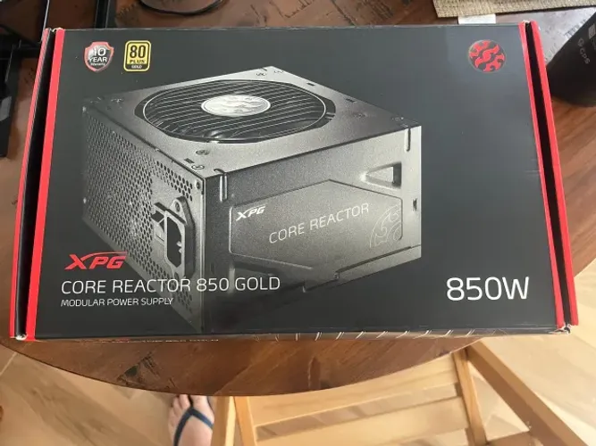 Fonte Core Reactor 850W Gold da XPG