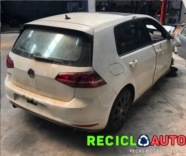 Sucata Vw Golf Gti 2.0 2017 At Para Retirada De Peças 