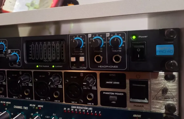 Focusrite Saffire Pro 40 (Interface de Áudio Firewire)