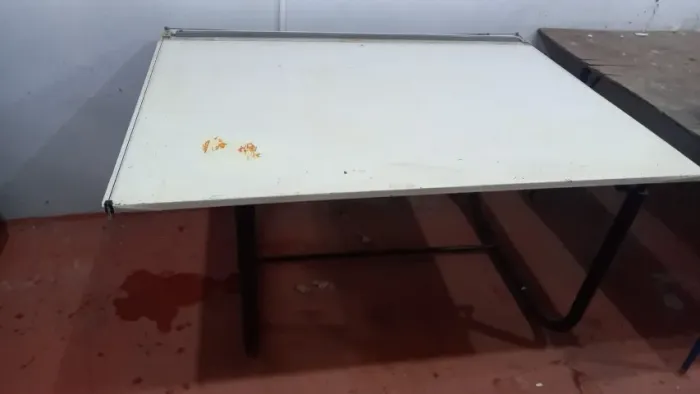 Mesa de Desenho Trident com Régua Paralela