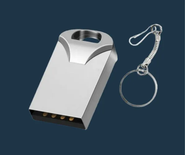 Pen Drive USB 32 Gigas  Nano com Chaveiro