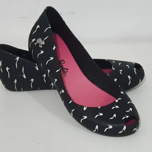 Sapatilha Barbie Peep Toe - Black & White