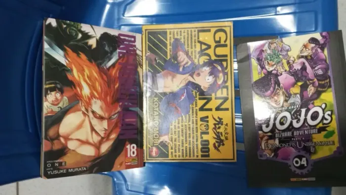 vendo mangás (PREÇOS NA DESCRIÇÃO)