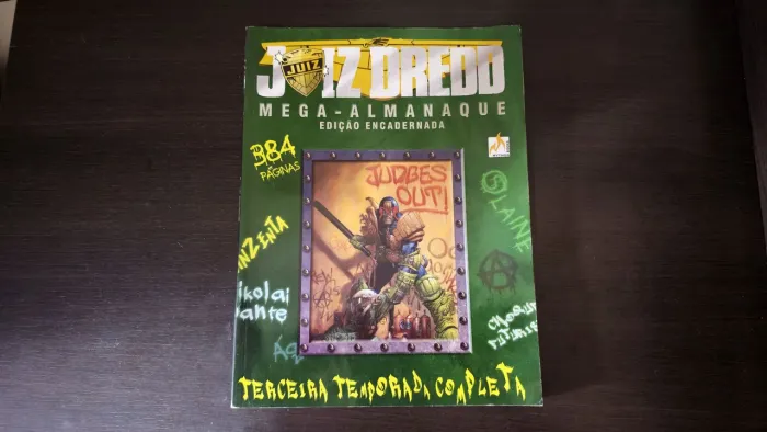 Juiz Dredd - Mega Almanaque - Terceira Temporada - HQ Mythos