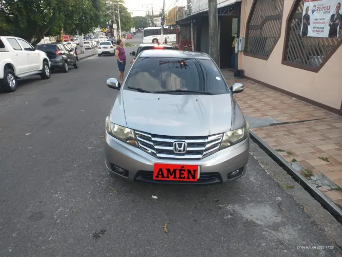 Vendo Honda City Ex 2013 impecável 