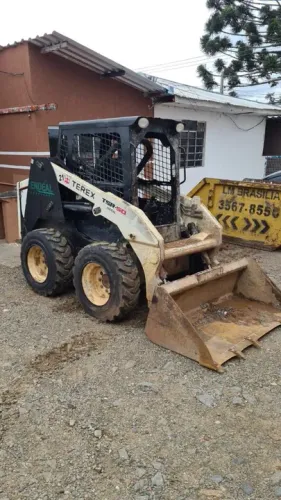 Mini carregadeira (bobcat) | Disponível para locação