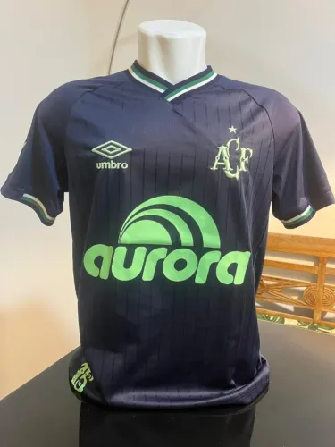 Camisa Chapecoense 2018 - modelo 3 - tamanho M - excelente estado