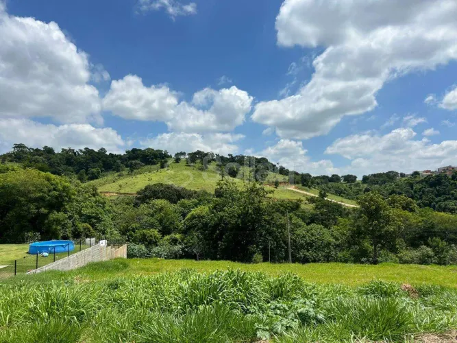 Terreno á venda no Condomínio Reserva Santa Monica, em Itupeva, interior de São Paulo.