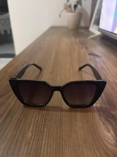 Oculos Preto da marca Chilli Beans com proteção UV