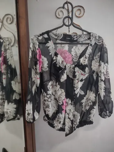 Blusa de chifon