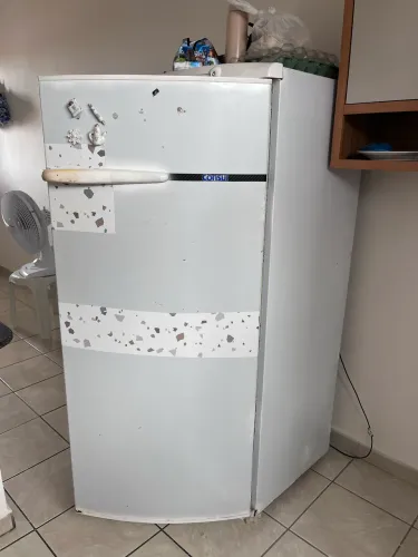 DOAÇÃO DE GELADEIRA